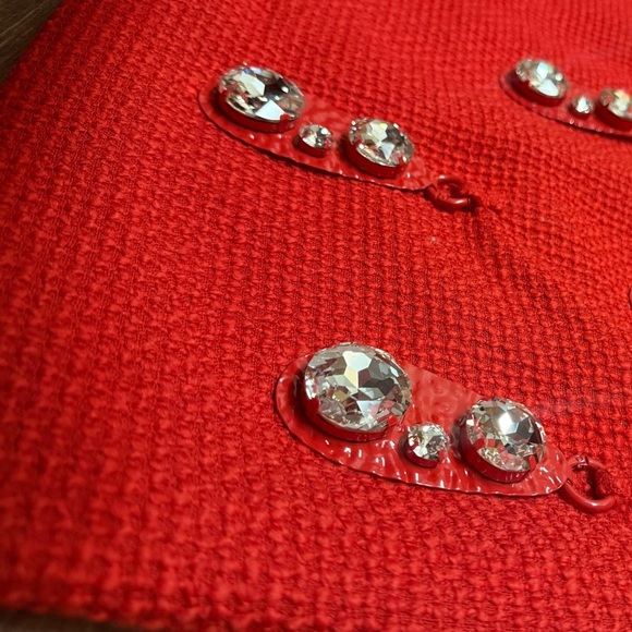 AREA size 2 Wool NWOT Red Embellished Mini Skirt with large crystal hooks - Picture 11 of 15
